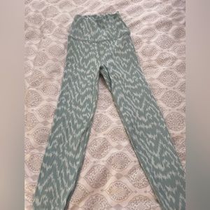 Size small leggings by offline Aerie